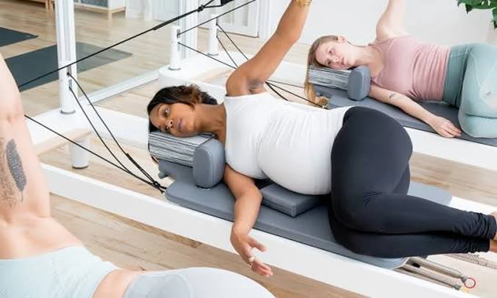 How Structured Prenatal Pilates Training Sessions Build Deep Core Strength